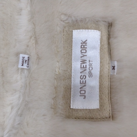 NWOT Jones New York oversized tan suede jacket with cozy faux fur lining - Picture 9 of 11